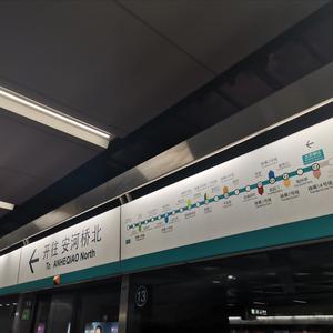 成人玩具插女人屁股里面视频
